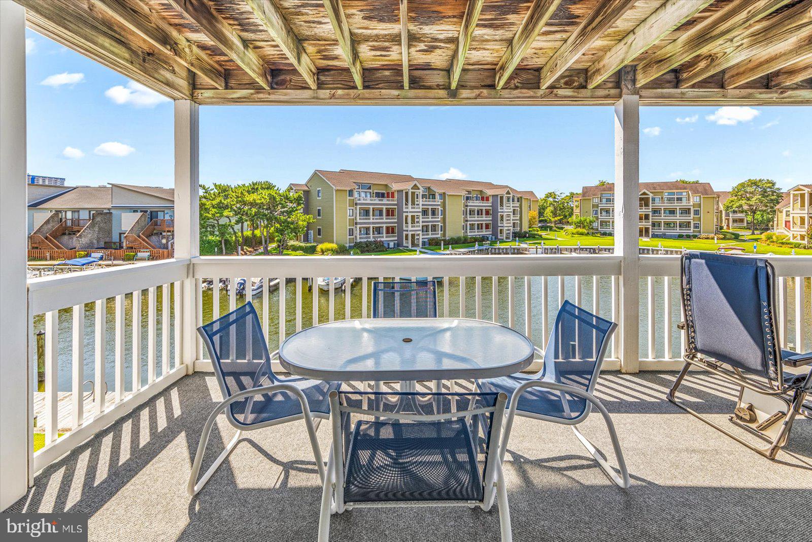 HIDDEN HARBOR - Residential