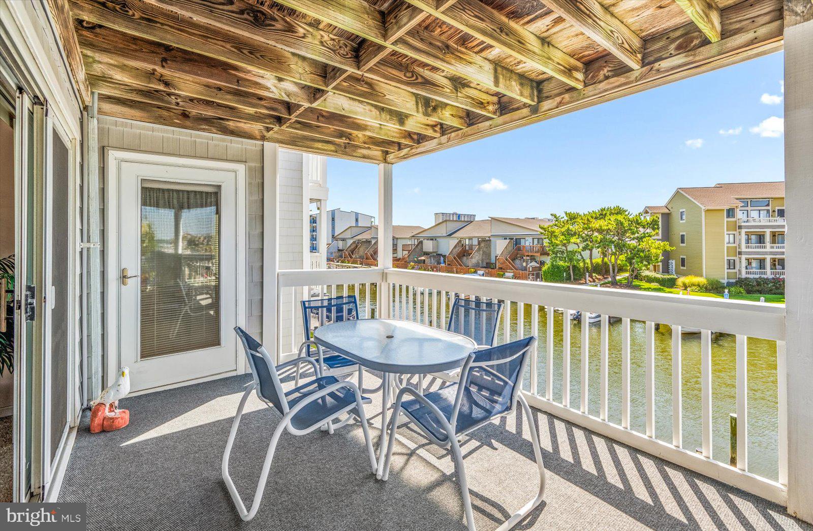 HIDDEN HARBOR - Residential