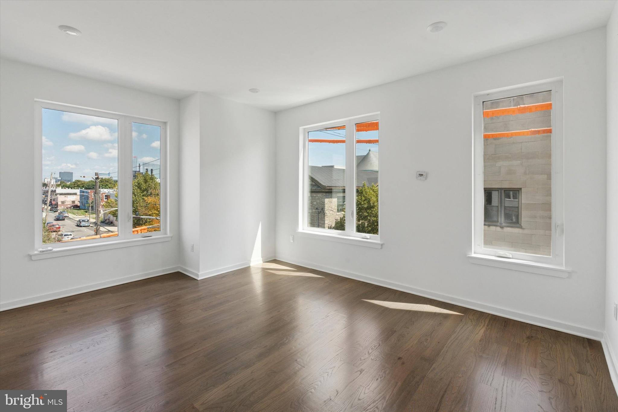 GRAYS FERRY - Residential