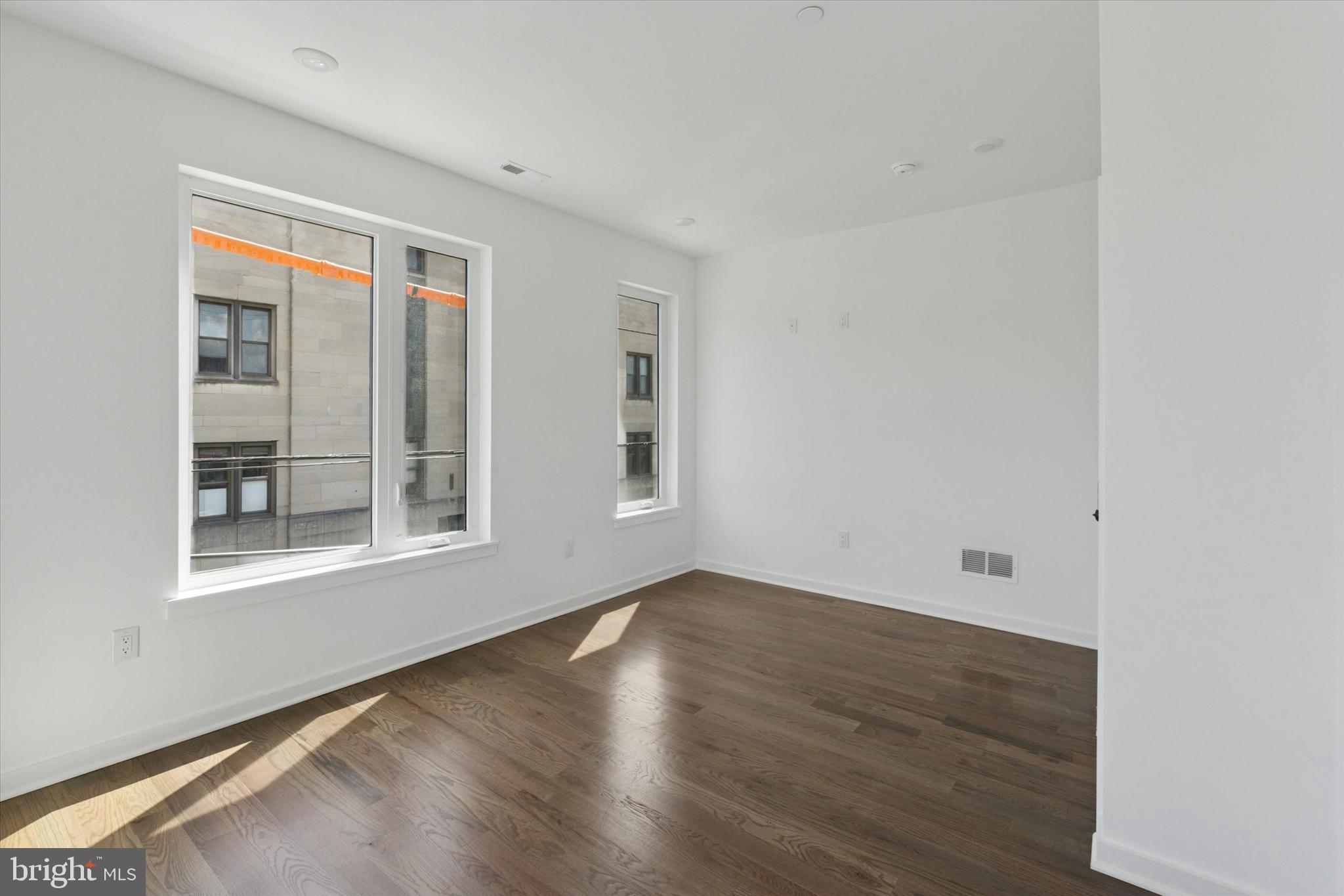 GRAYS FERRY - Residential