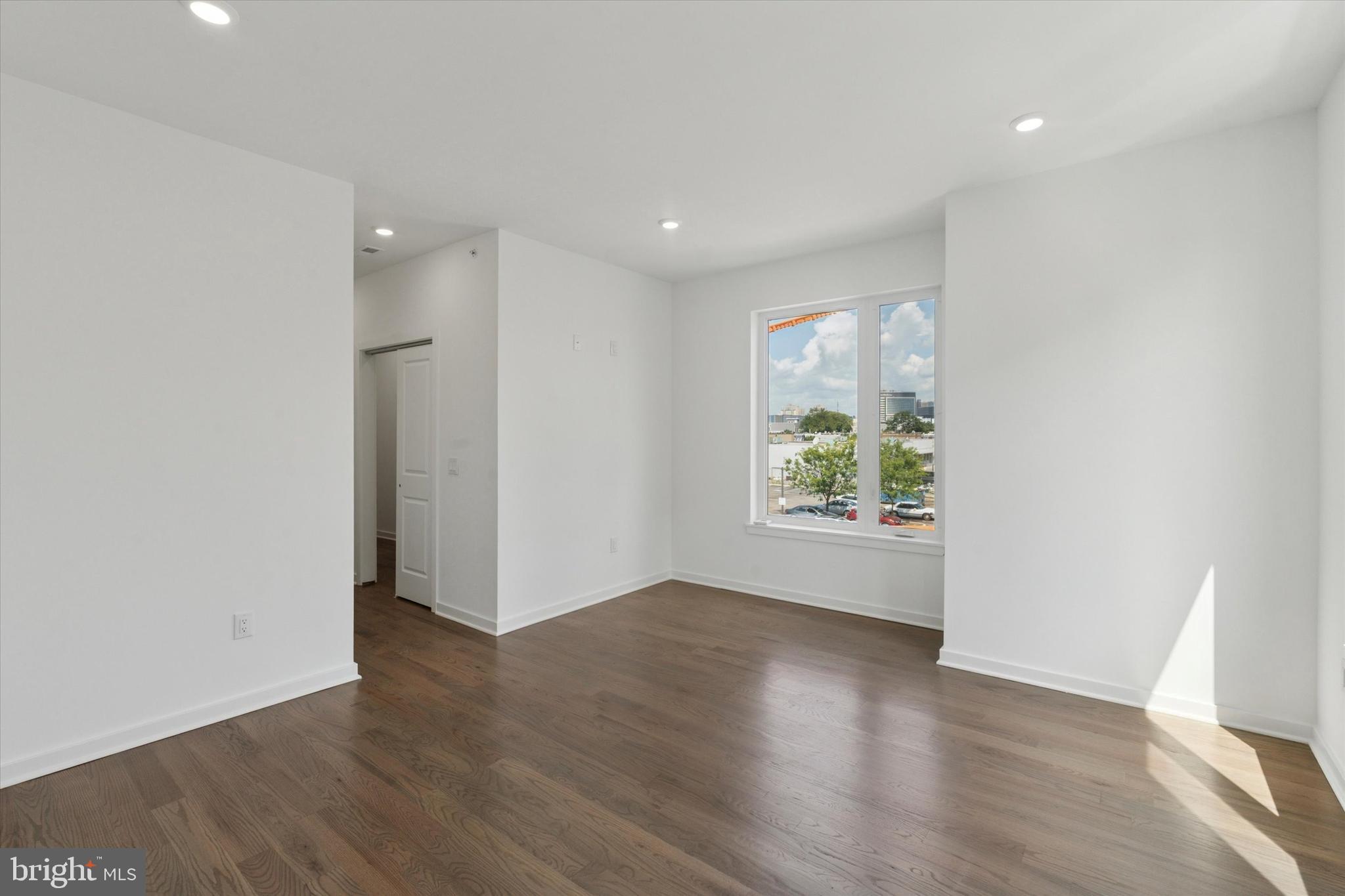 GRAYS FERRY - Residential