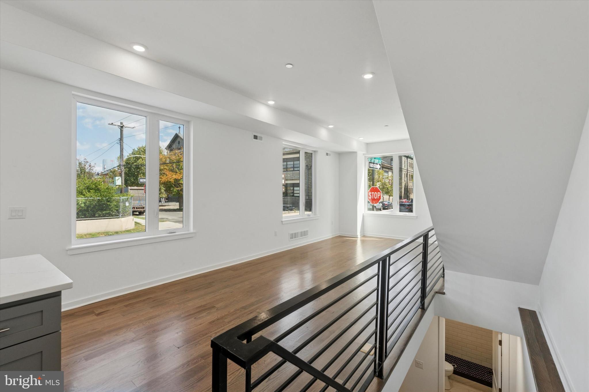 GRAYS FERRY - Residential