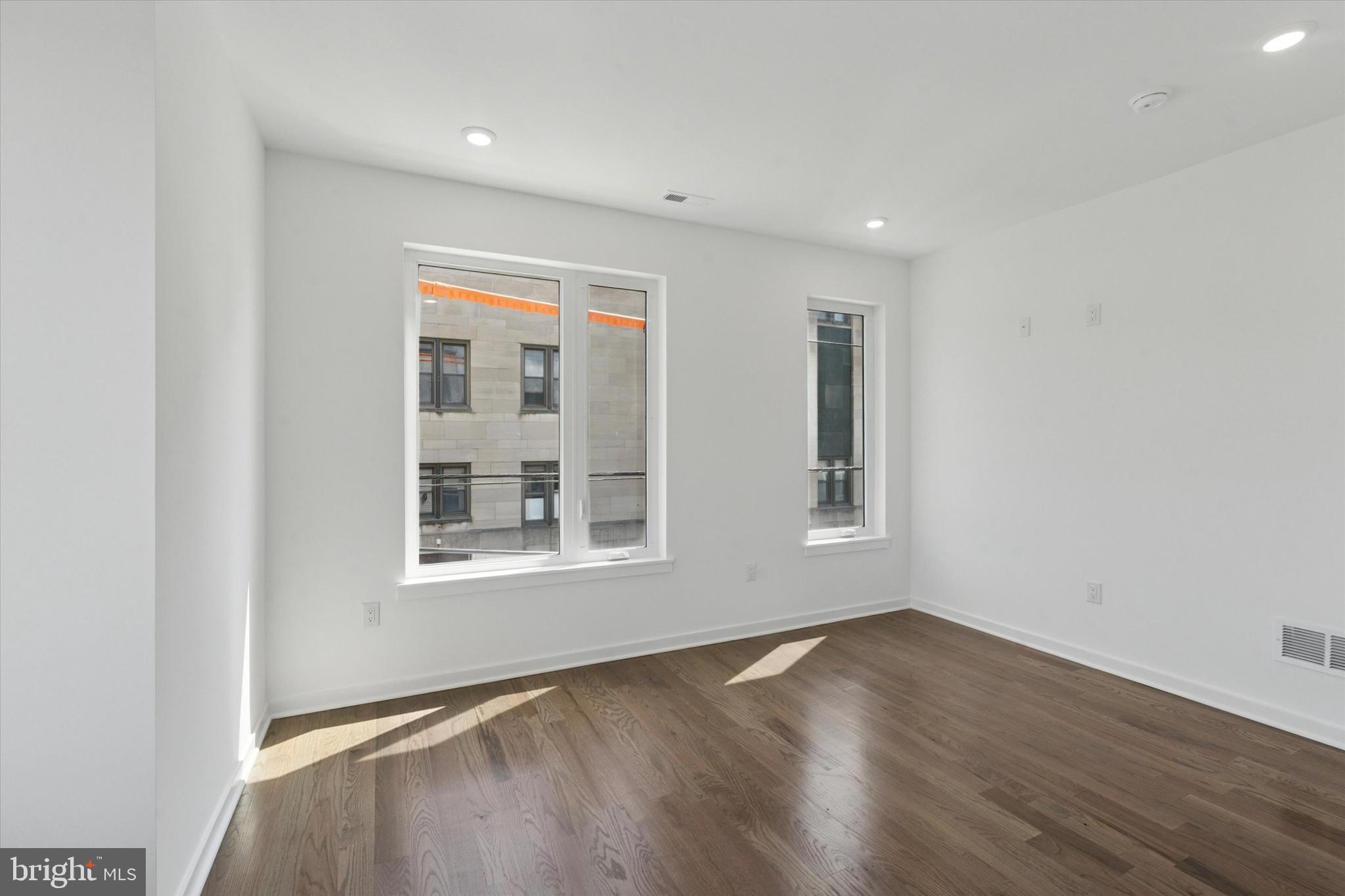 GRAYS FERRY - Residential