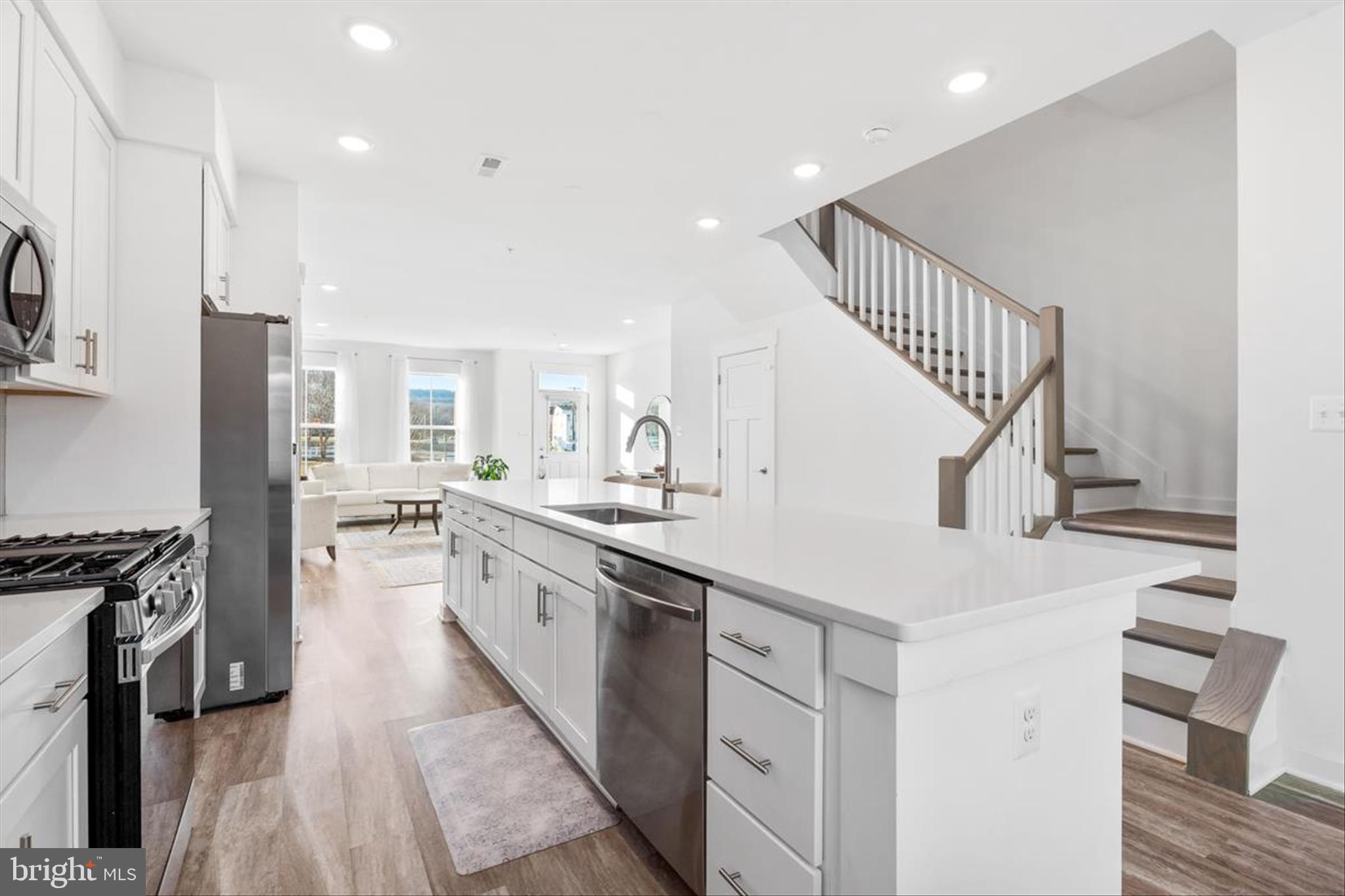 GAMBRILL VIEW - Residential