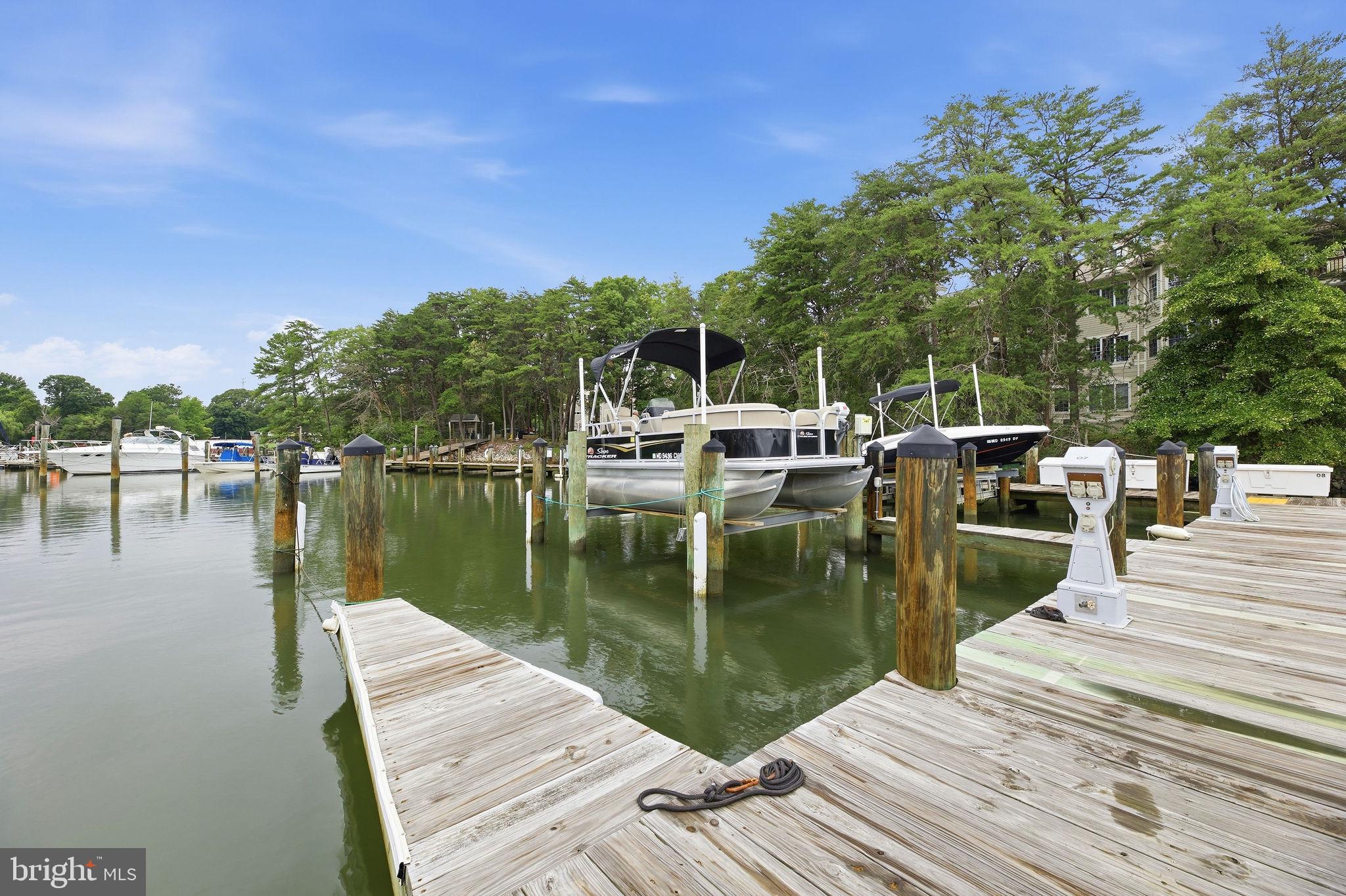302 DRIFTWOOD LANE 302