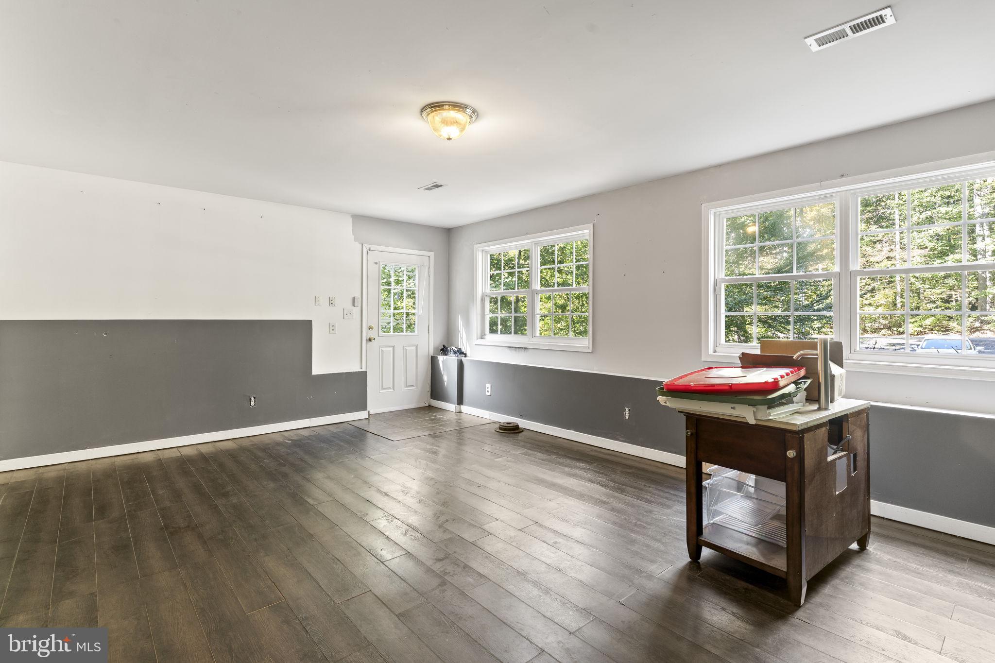 LAKE LAND OR - Residential