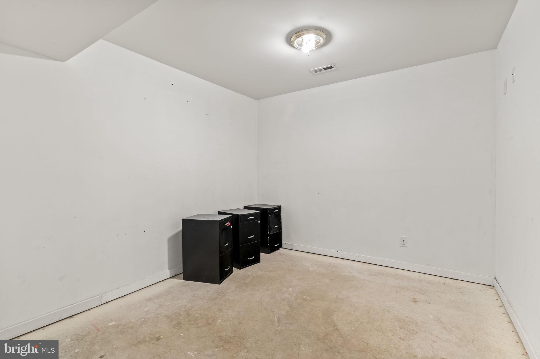 LAKE LAND OR - Residential