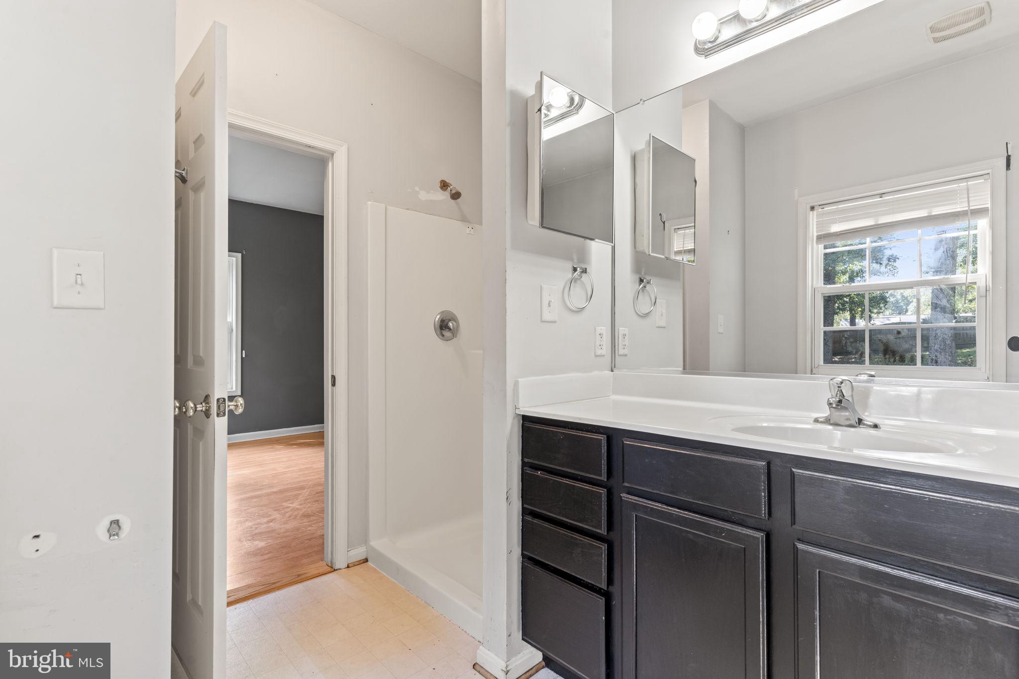 LAKE LAND OR - Residential