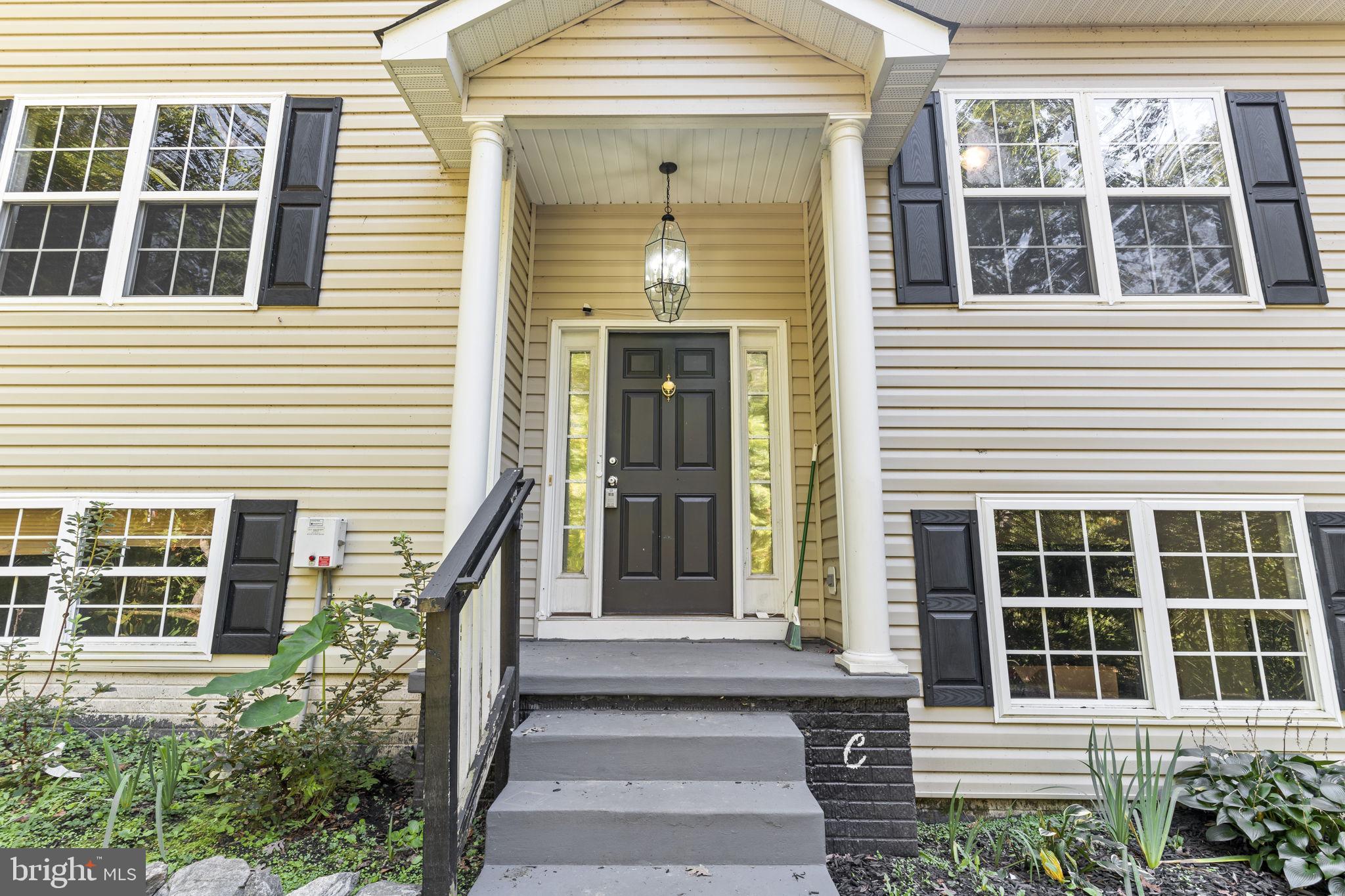 LAKE LAND OR - Residential