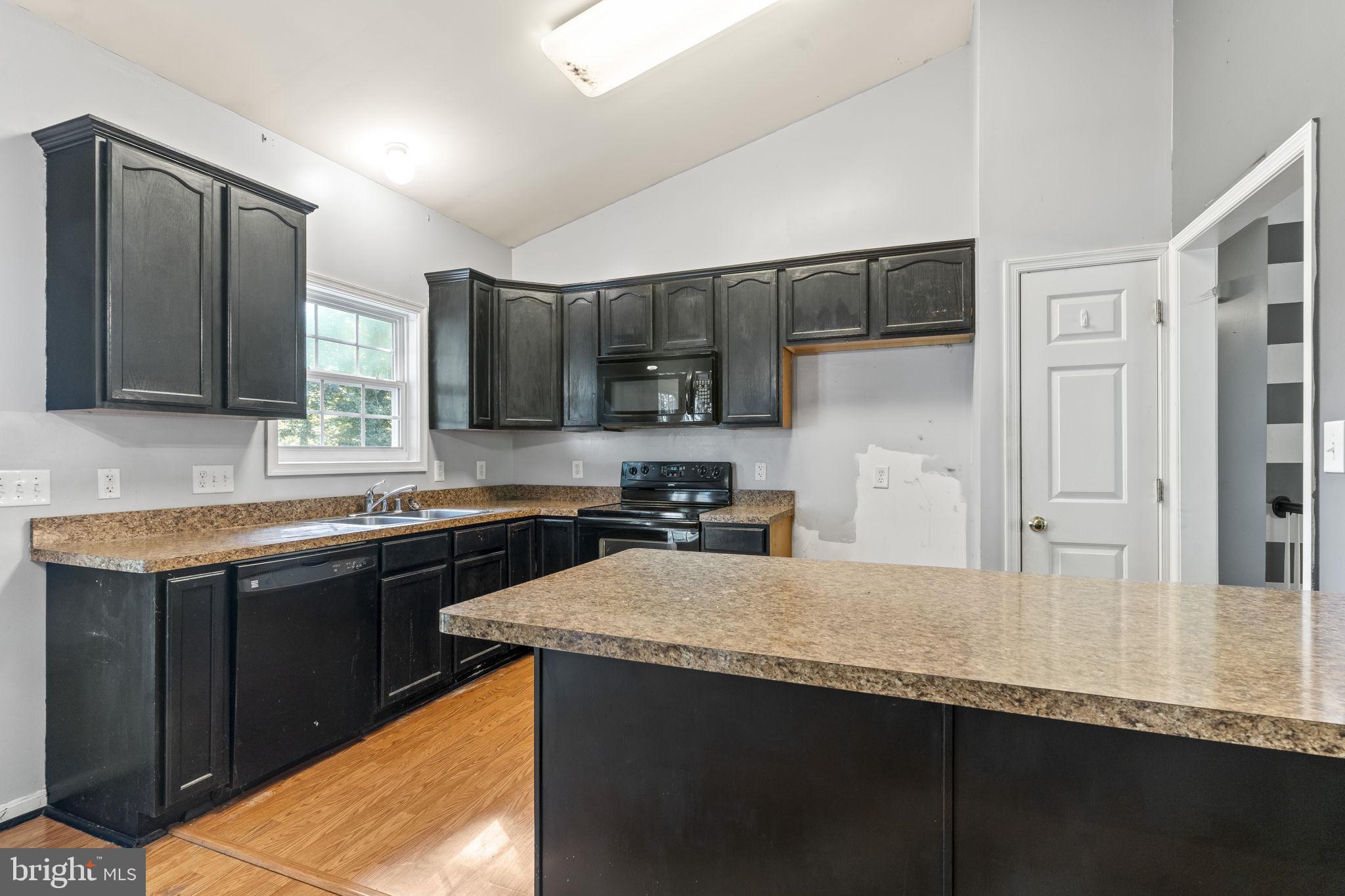 LAKE LAND OR - Residential