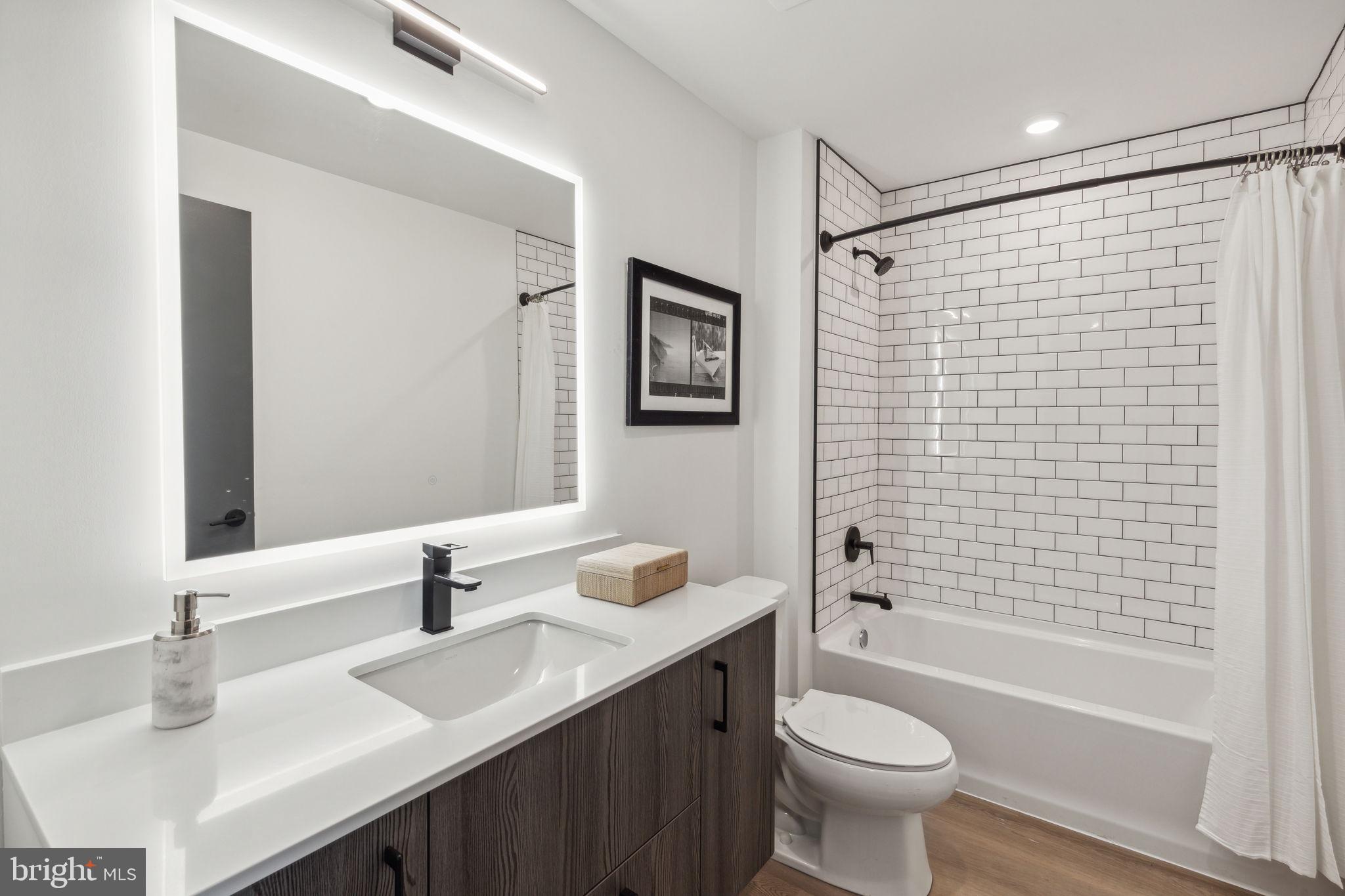 FISHTOWN - Residential Lease