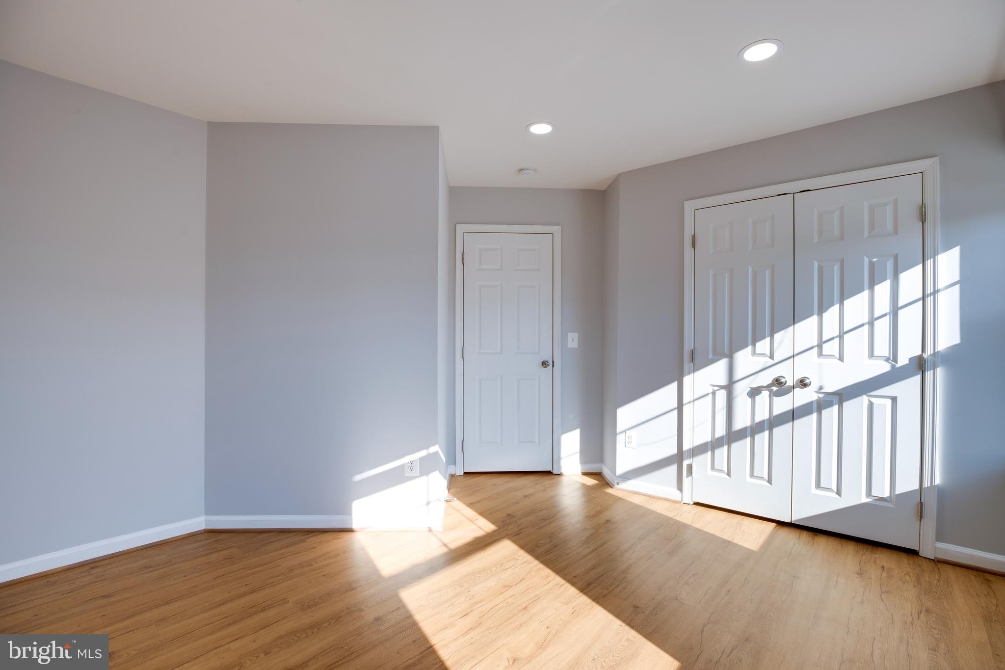 AVENDALE WOODLAND GROVE - Residential Lease