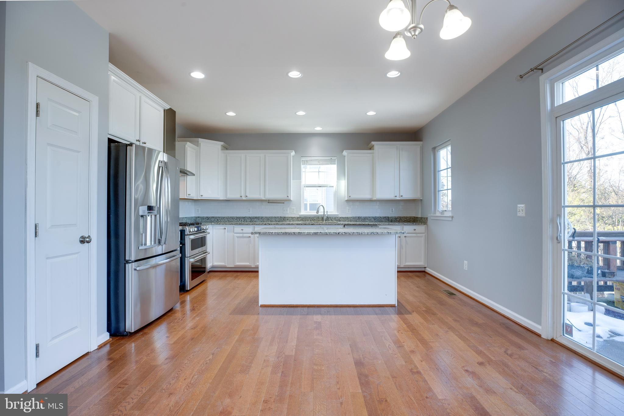 AVENDALE WOODLAND GROVE - Residential Lease