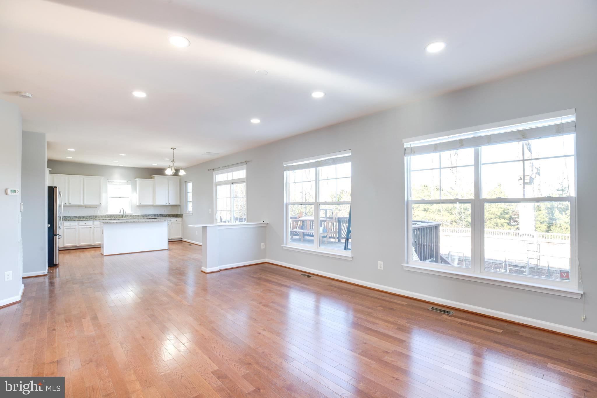 AVENDALE WOODLAND GROVE - Residential Lease