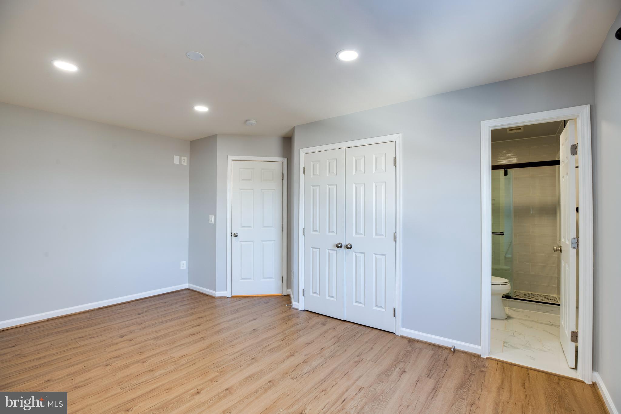 AVENDALE WOODLAND GROVE - Residential Lease