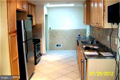 POTOMAC VISTA - Residential Lease