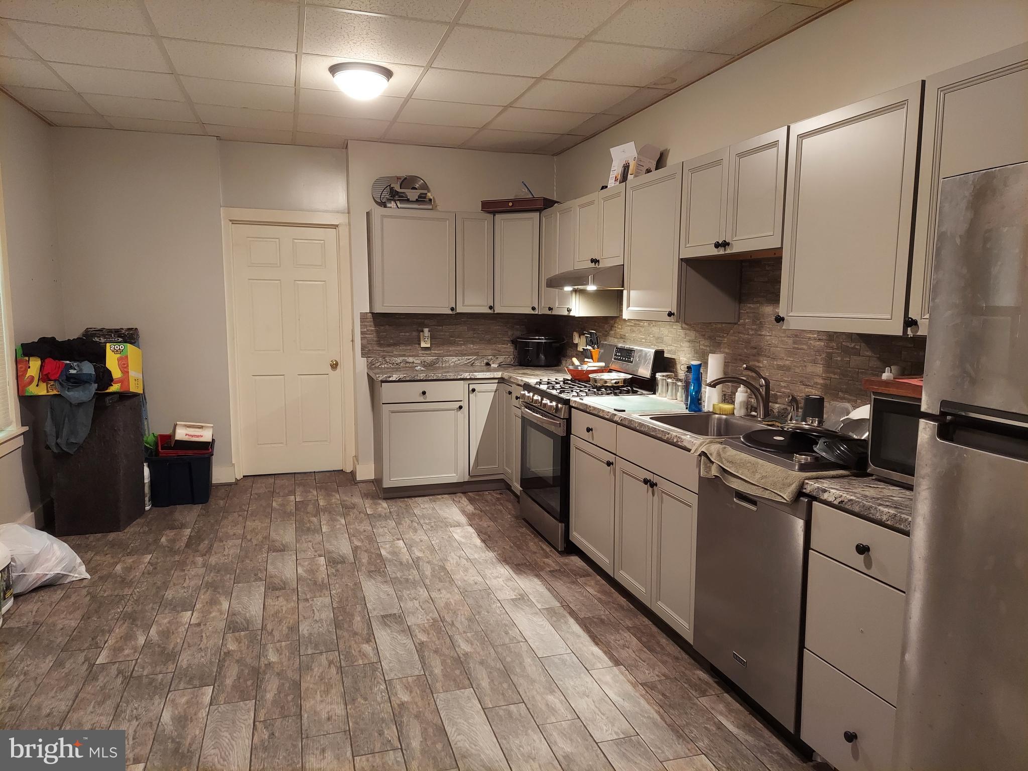 726 W PHILADELPHIA STREET