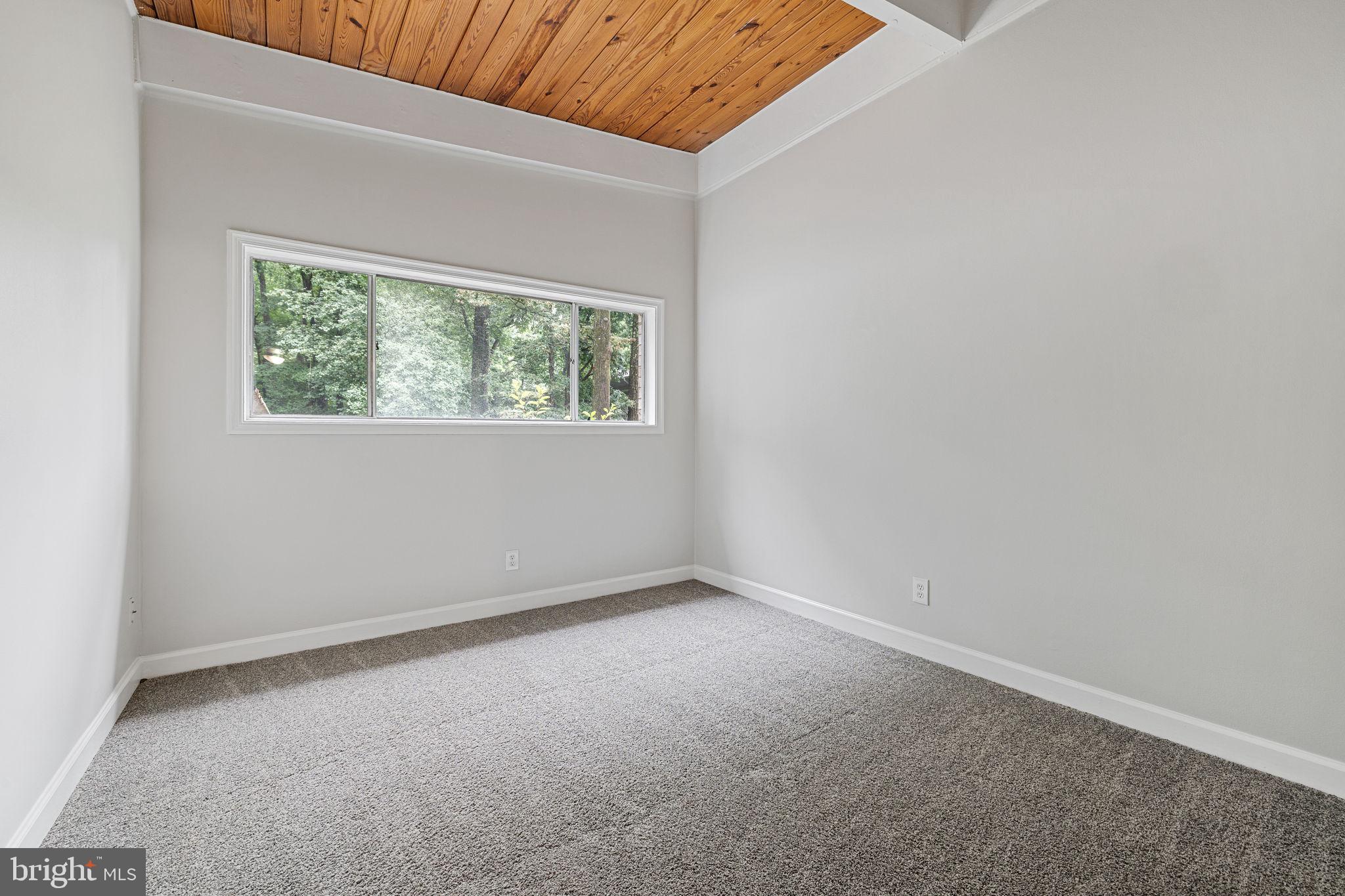 HERITAGE WOODS NORTH - Residential