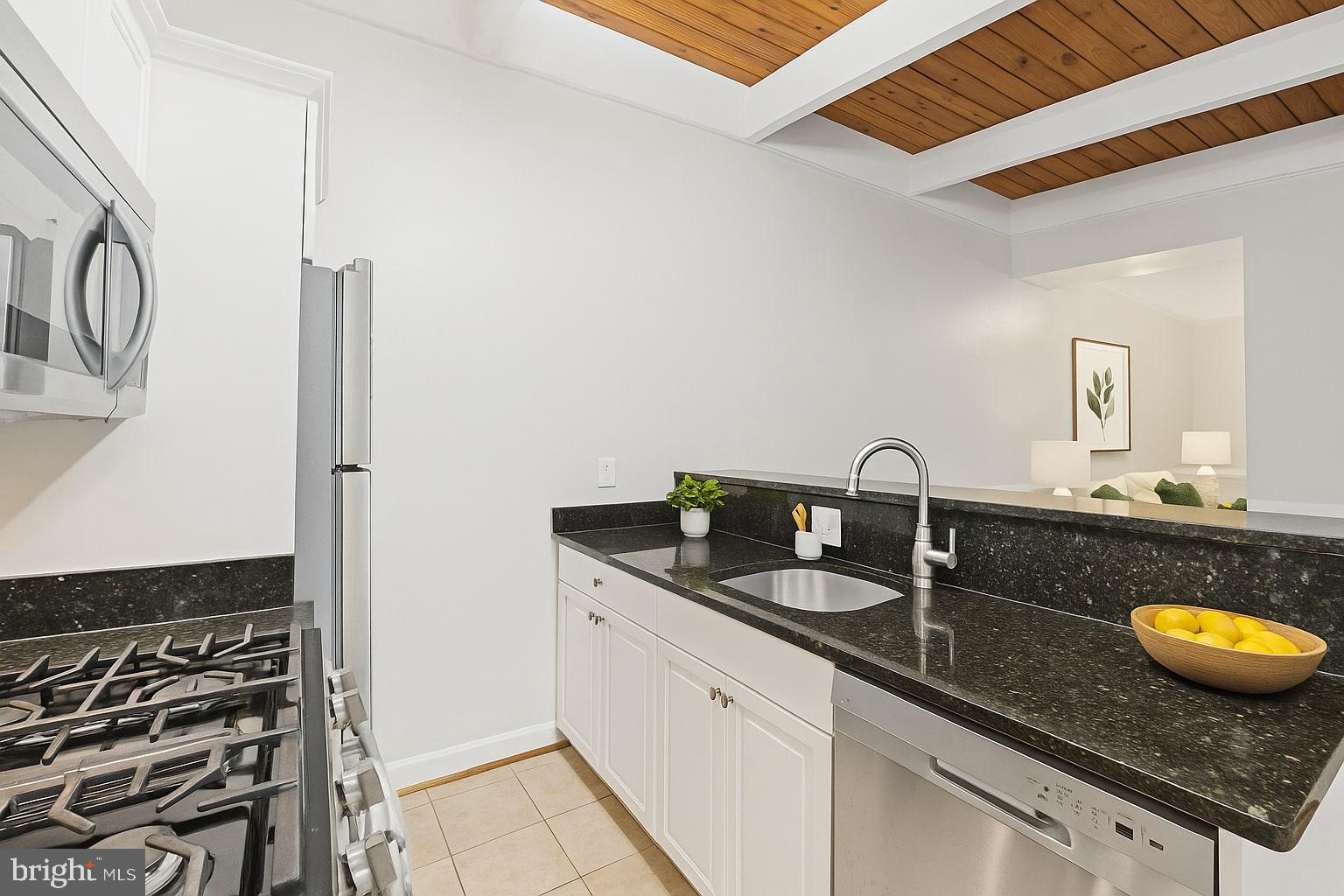 HERITAGE WOODS NORTH - Residential