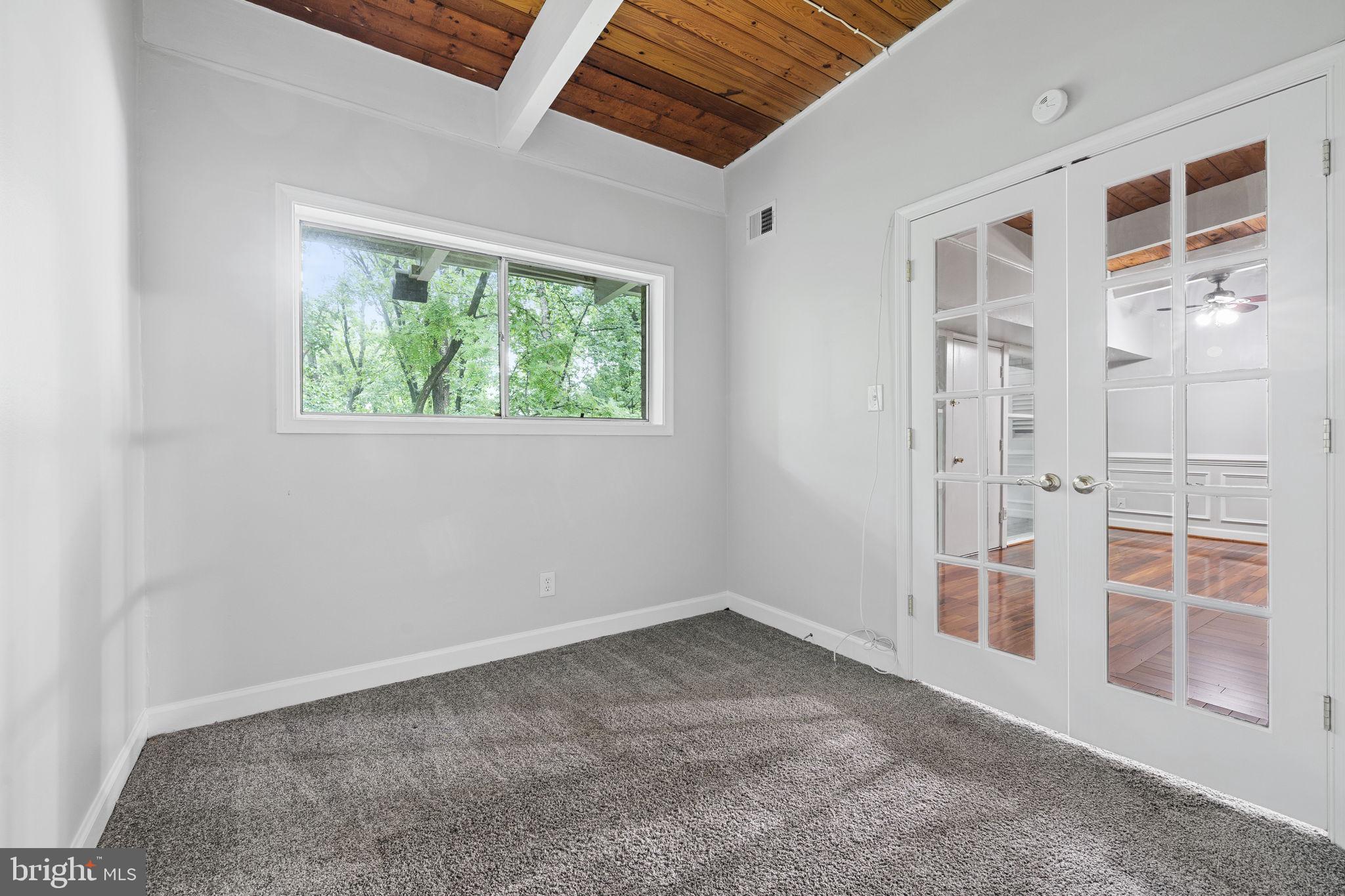 HERITAGE WOODS NORTH - Residential