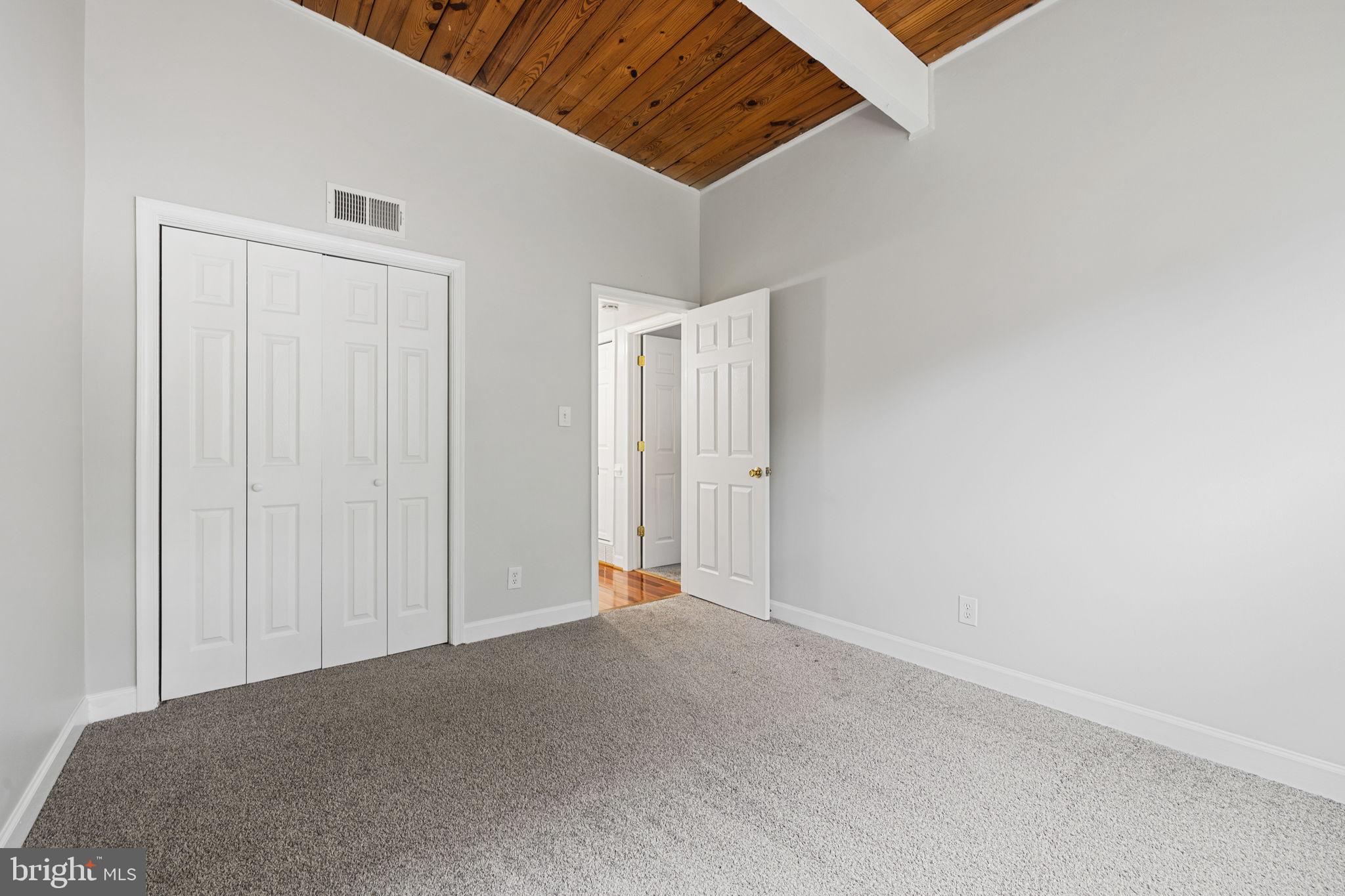 HERITAGE WOODS NORTH - Residential