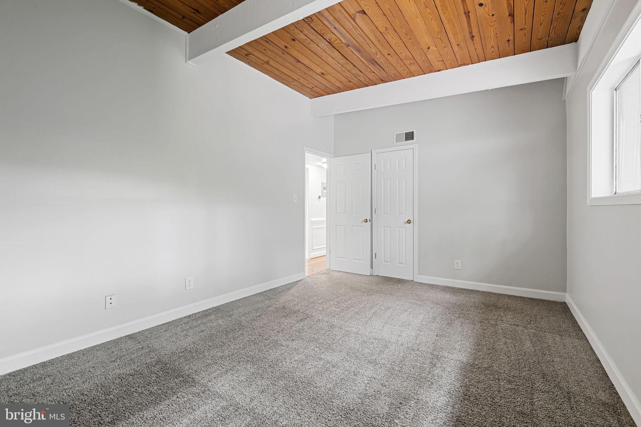 HERITAGE WOODS NORTH - Residential