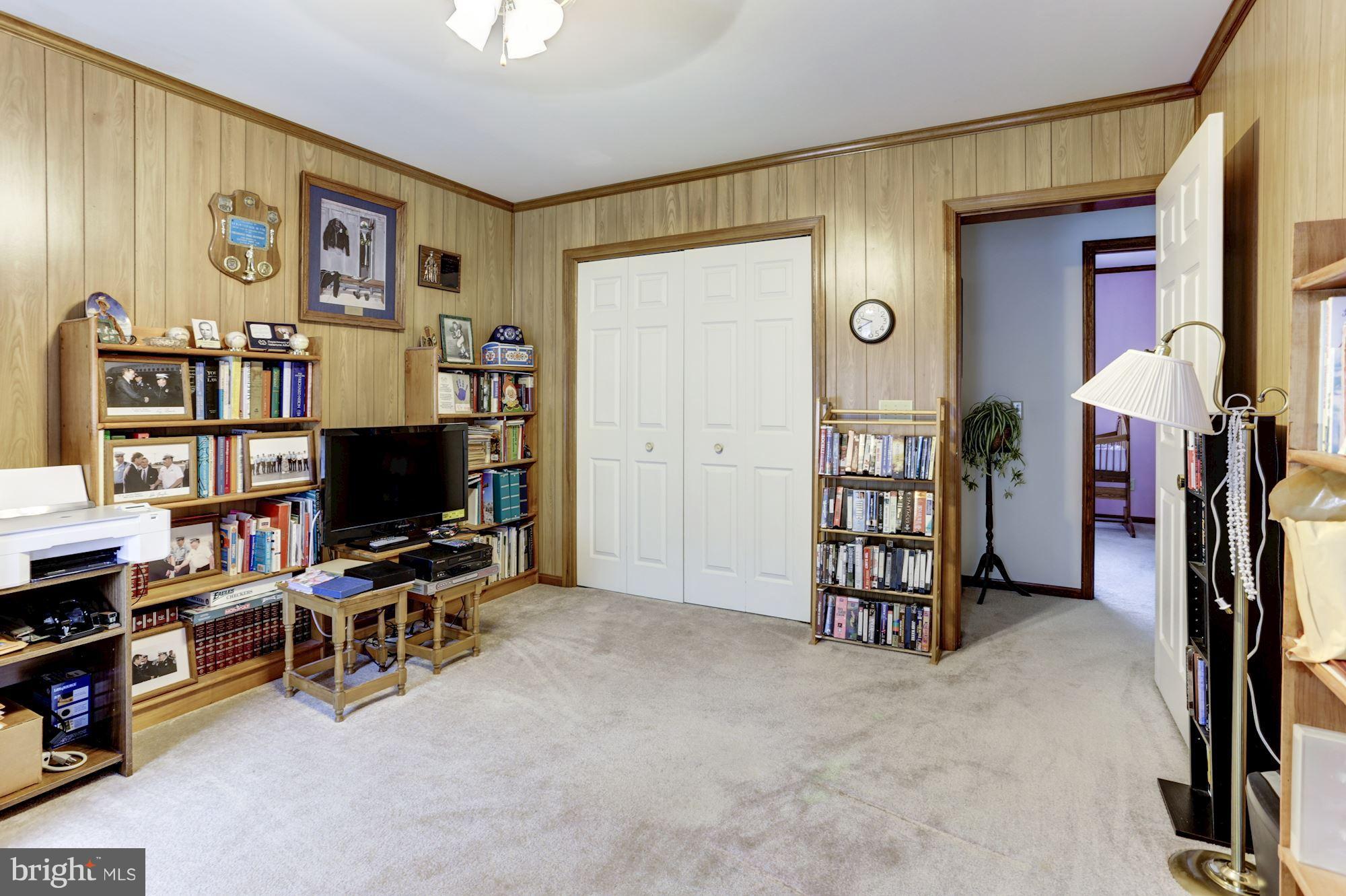 FOXHOLE ESTATES - Residential