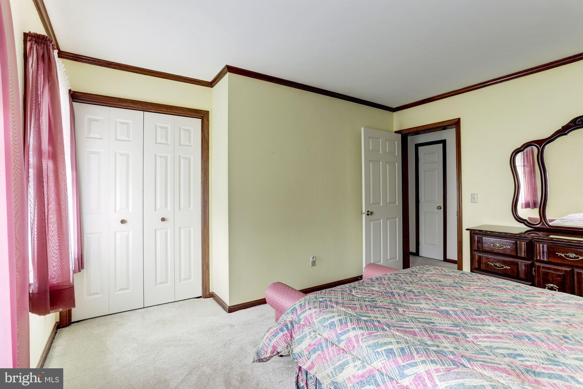 FOXHOLE ESTATES - Residential