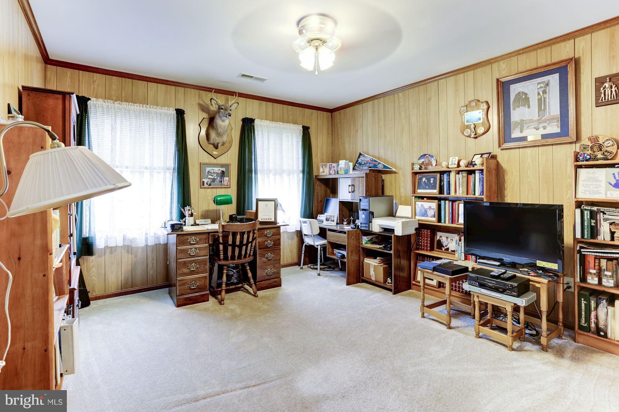 FOXHOLE ESTATES - Residential