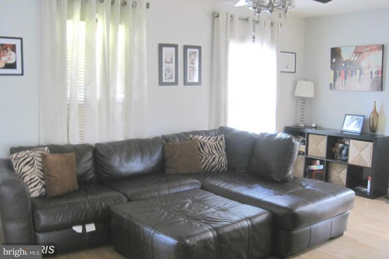 LAKE RIDGE - Residential Lease