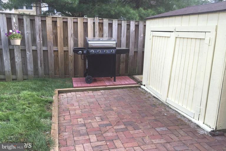 LAKE RIDGE - Residential Lease