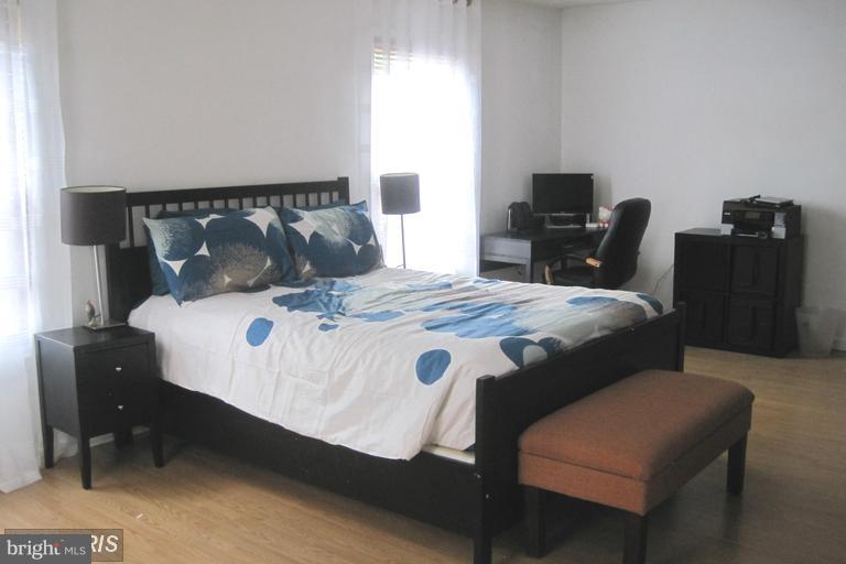 LAKE RIDGE - Residential Lease