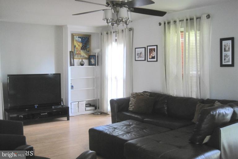 LAKE RIDGE - Residential Lease