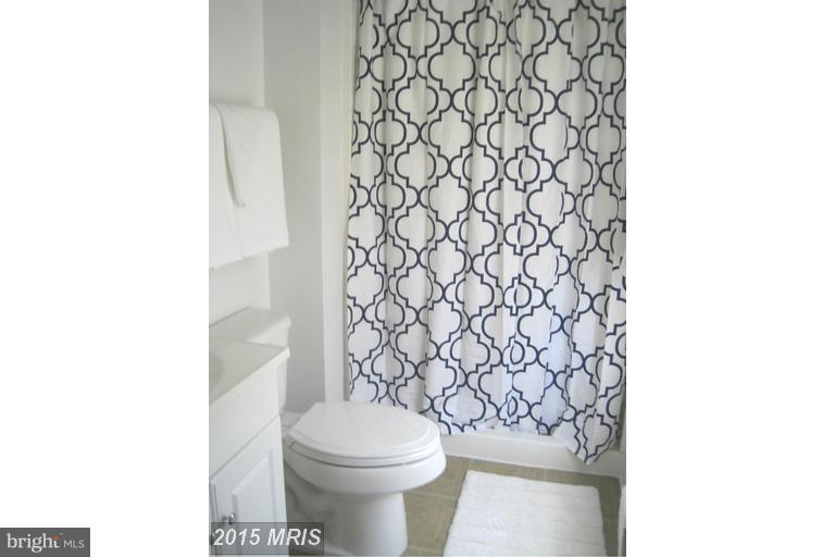 LAKE RIDGE - Residential Lease