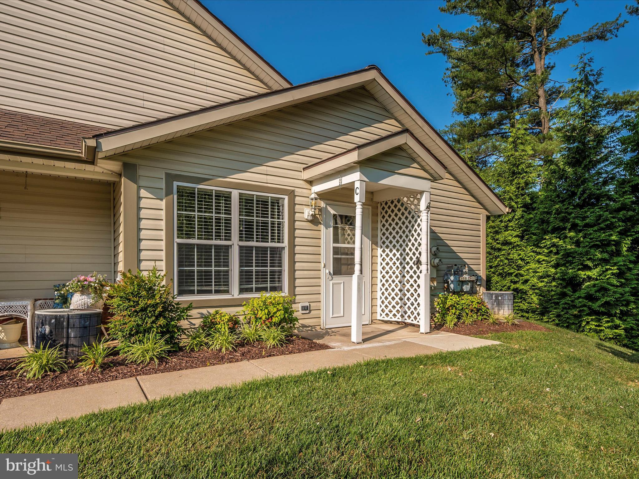 Looking for a perfect home in a 55+ community? Look no further! This charming end unit offers 2 beds, 2 baths, and an open floor plan. The combination eat-in kitchen and dining room provide a great gathering space. Stay organized with the pantry and large laundry room. Enjoy the primary bedroom's walk-in closet and full bath. Plus, the patio is perfect for unwinding. Close to shopping and restaurants for your convenience!"