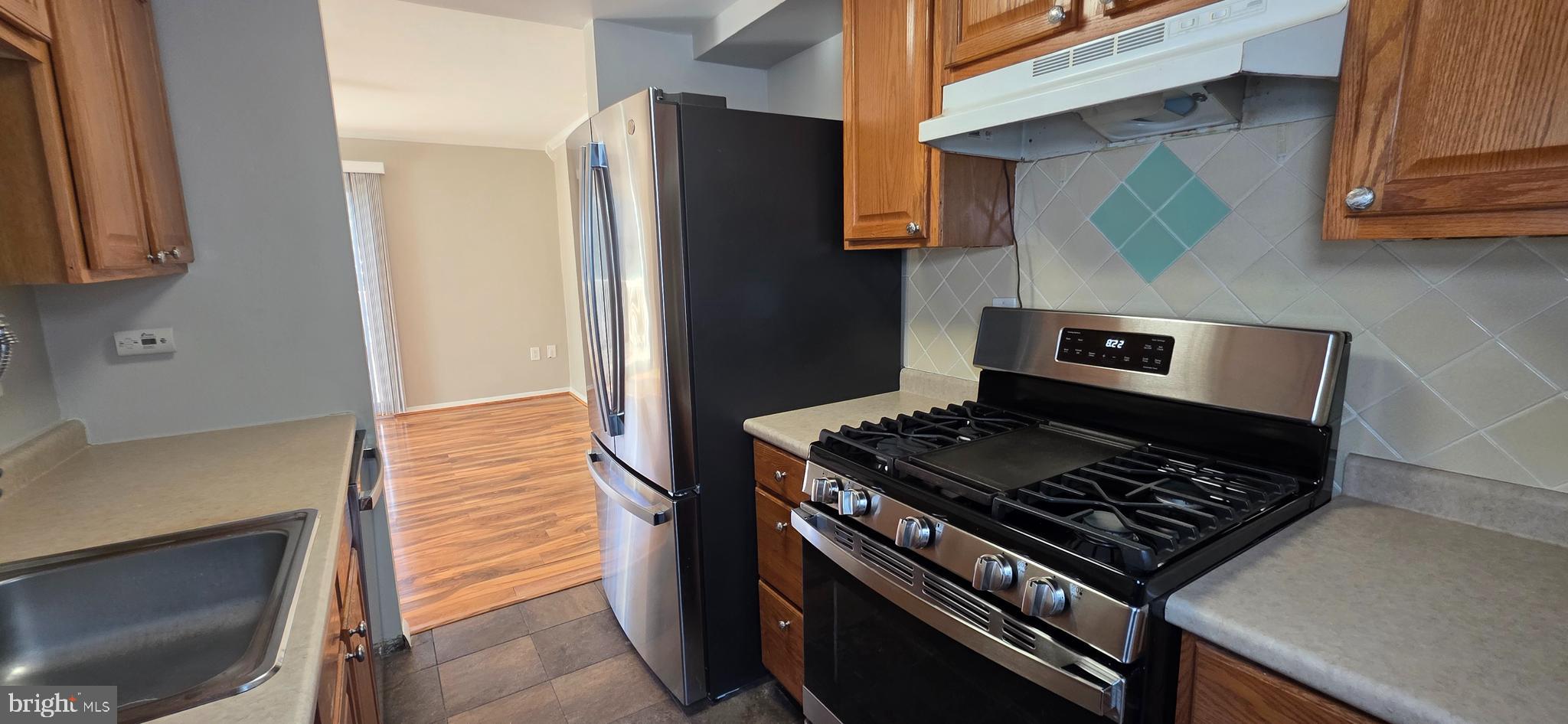 VILLAGE OF OWEN BROWN - Residential Lease