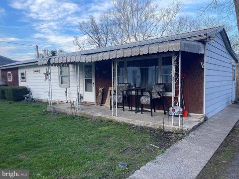 6 N WATER STREET MC VEYTOWN PA 17051