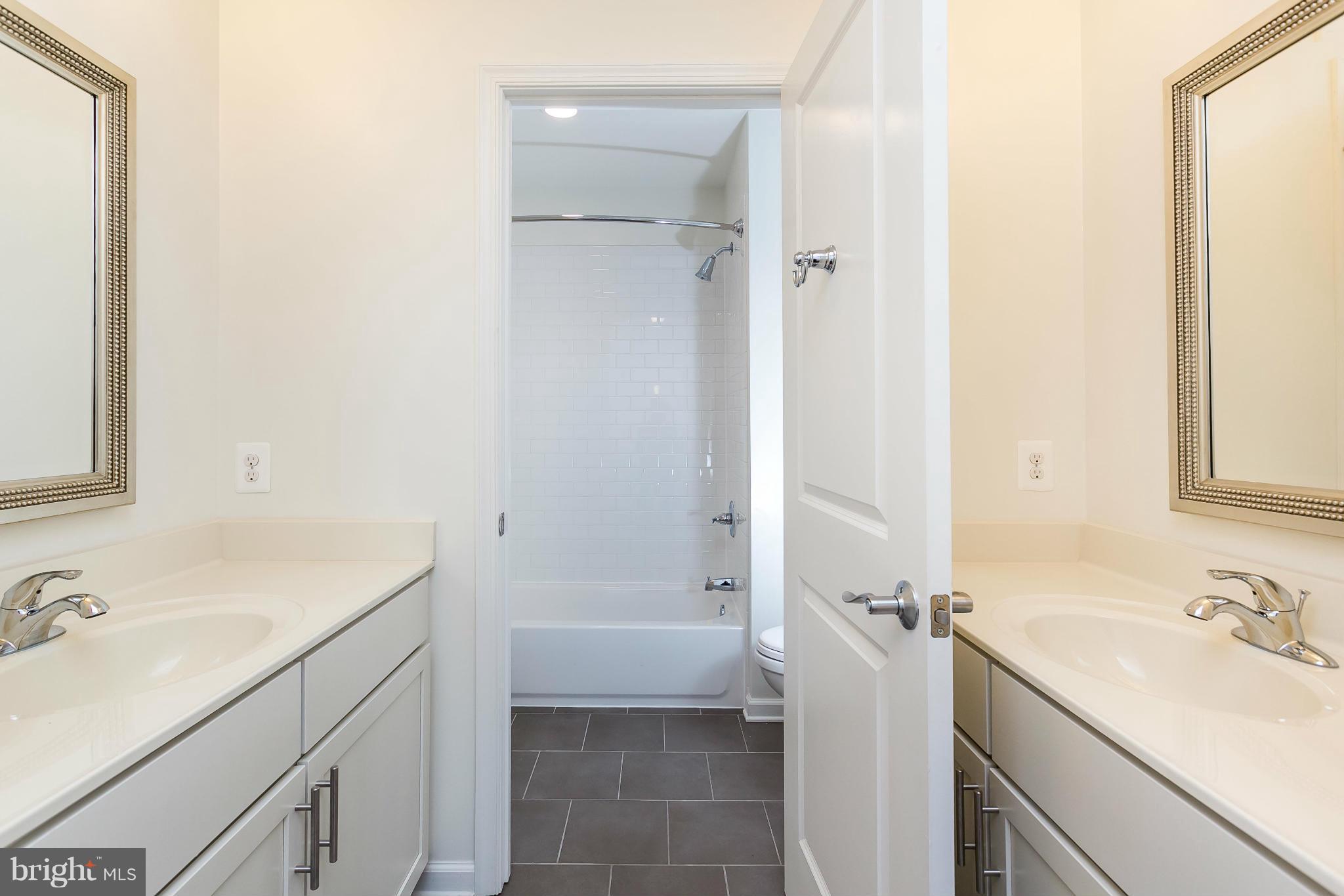 BARCLAY - Residential