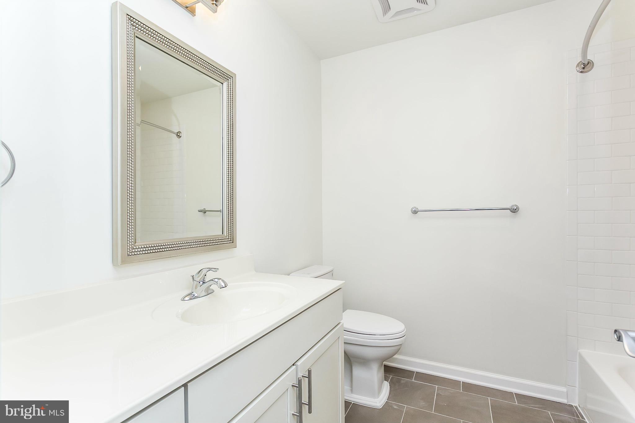 BARCLAY - Residential