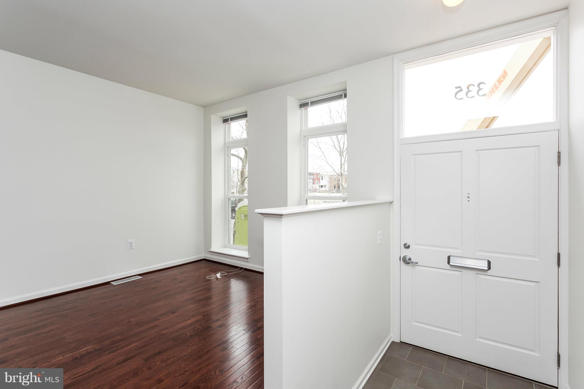 BARCLAY - Residential