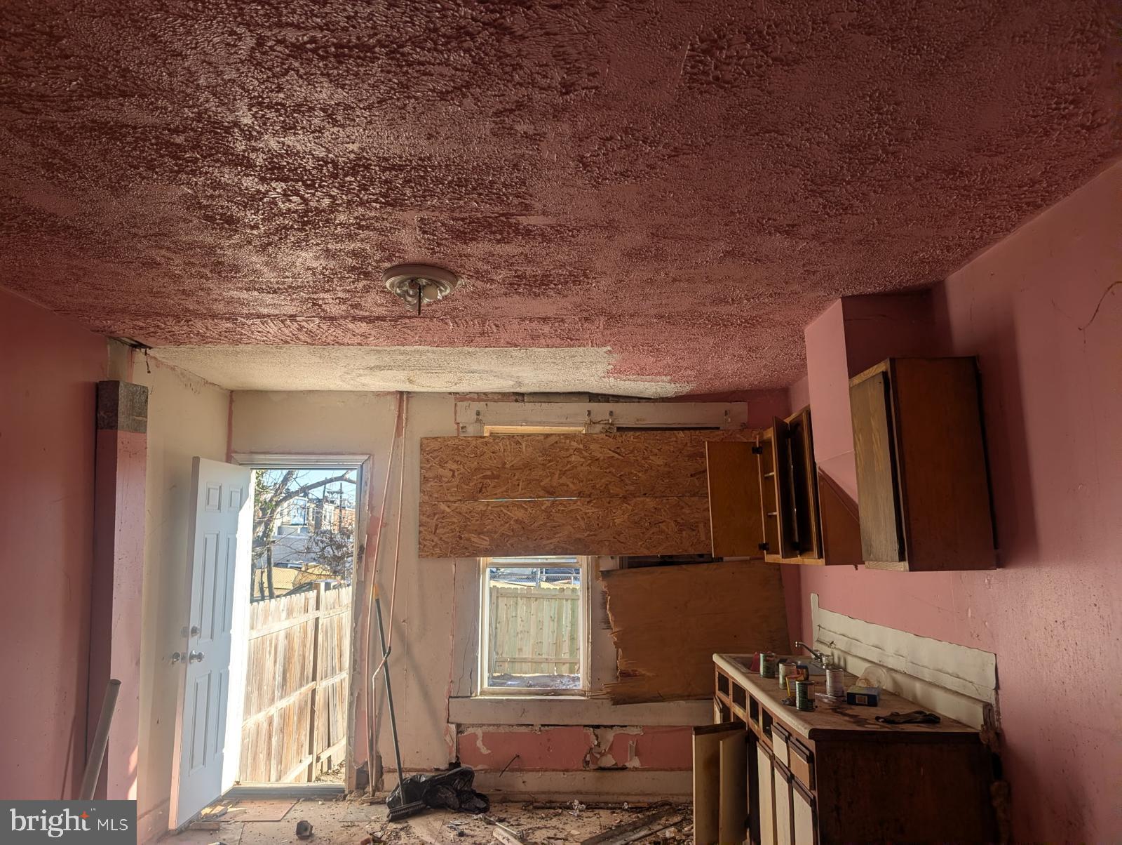 BIDDLE STREET - Residential