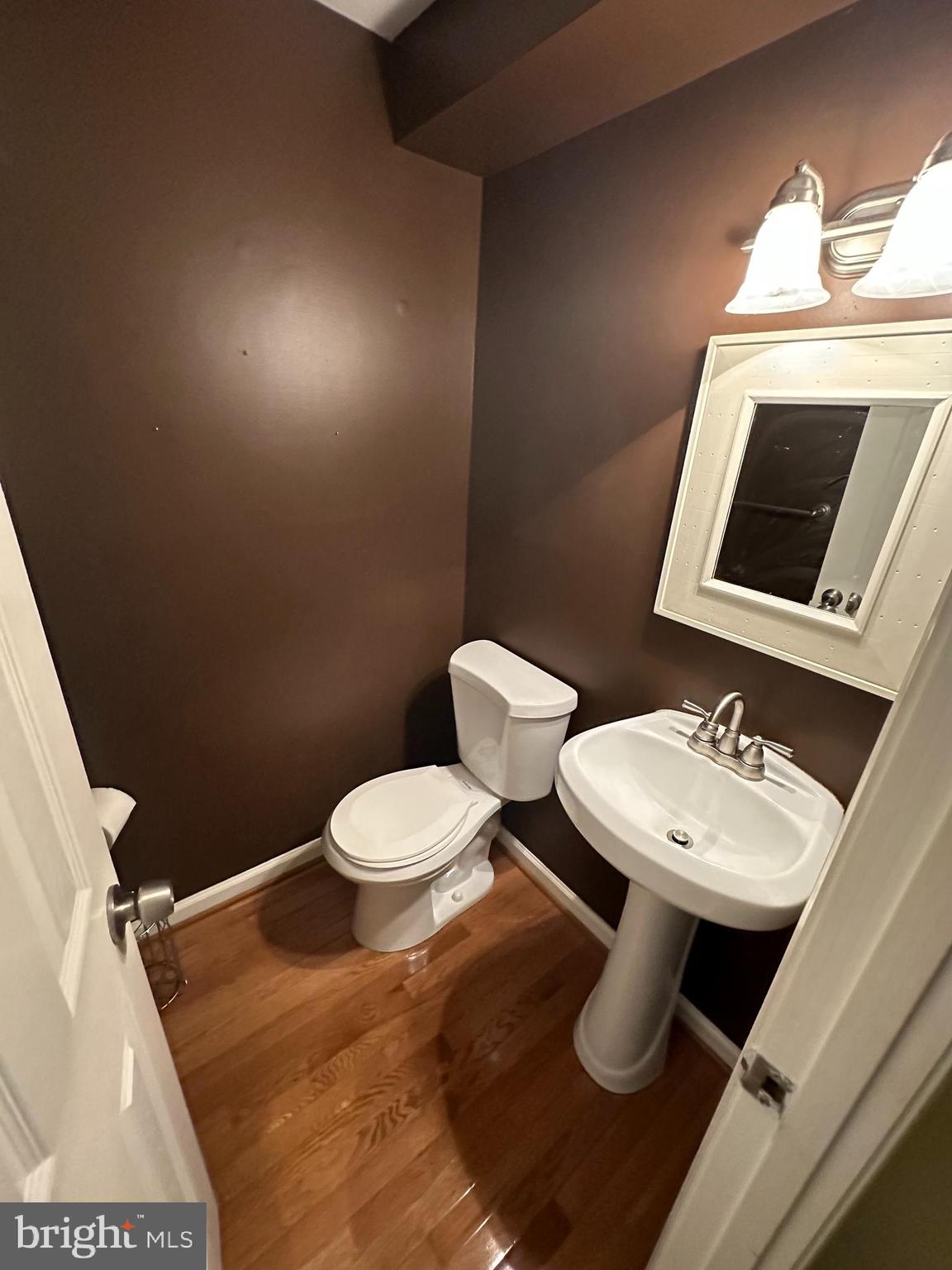 CHERRY RUN - Residential Lease