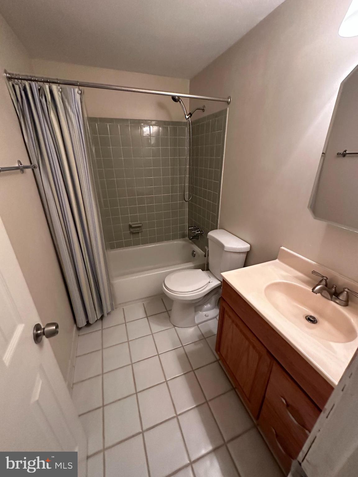 CHERRY RUN - Residential Lease