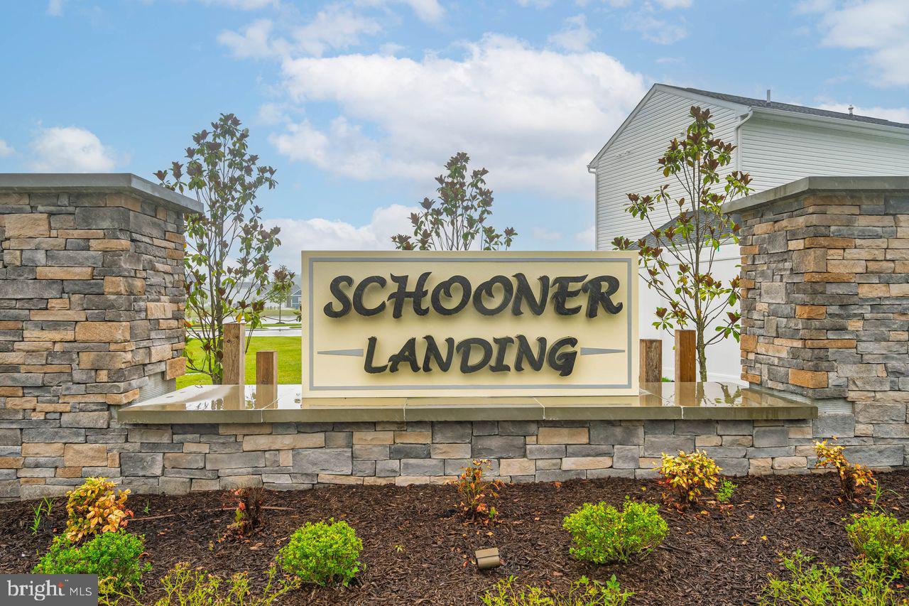SCHOONER LANDING - Residential