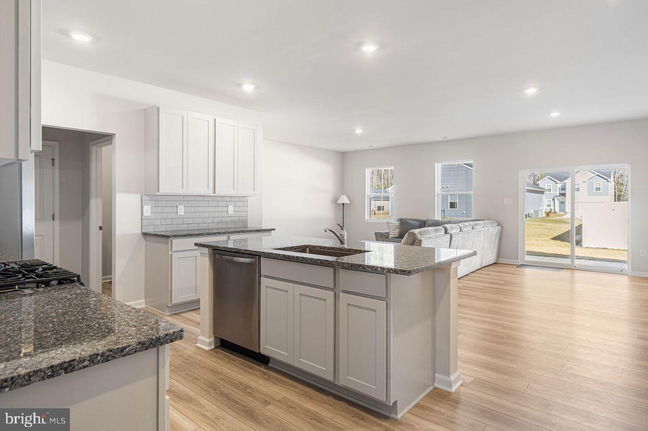 SCHOONER LANDING - Residential