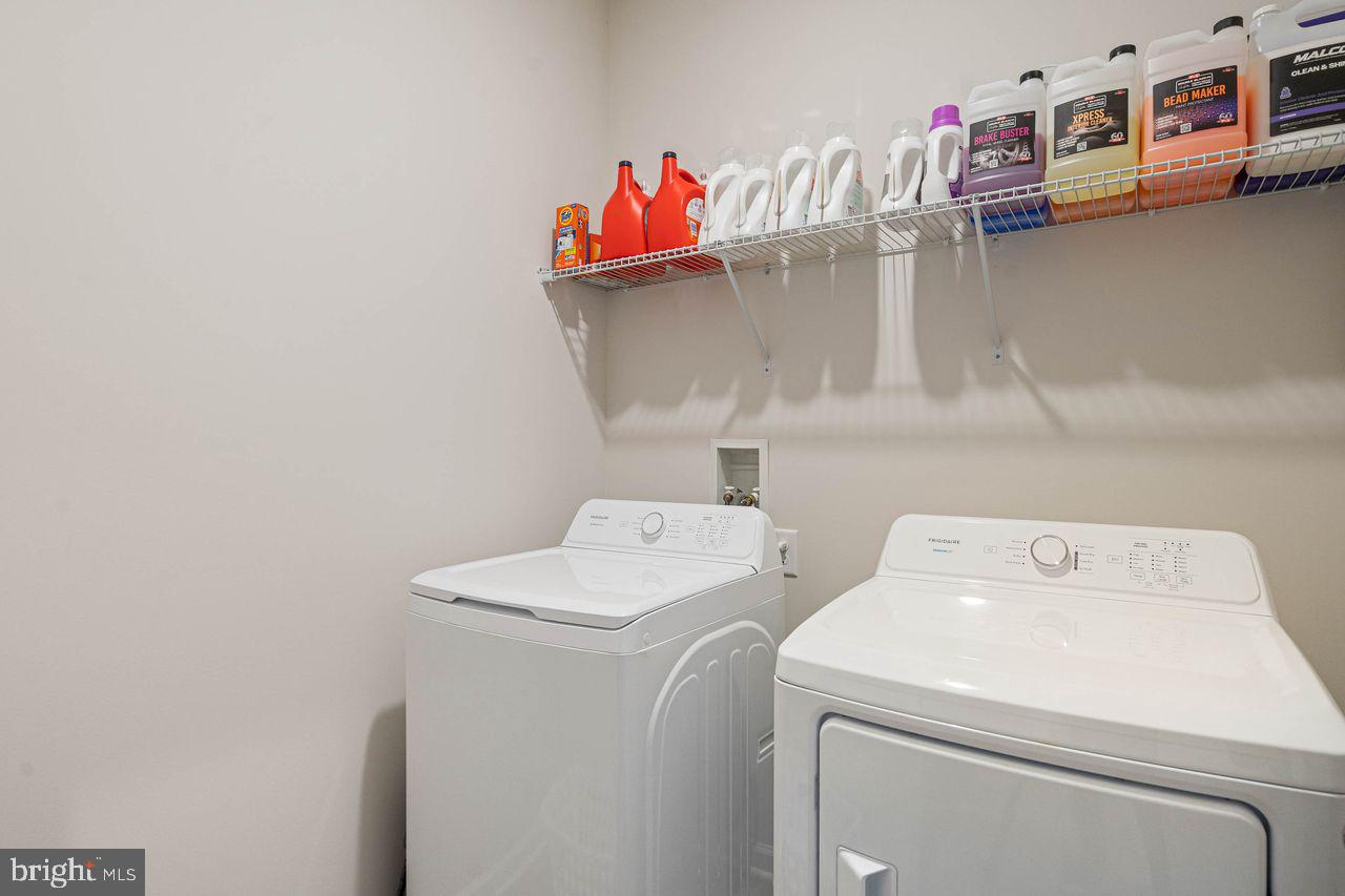 SCHOONER LANDING - Residential