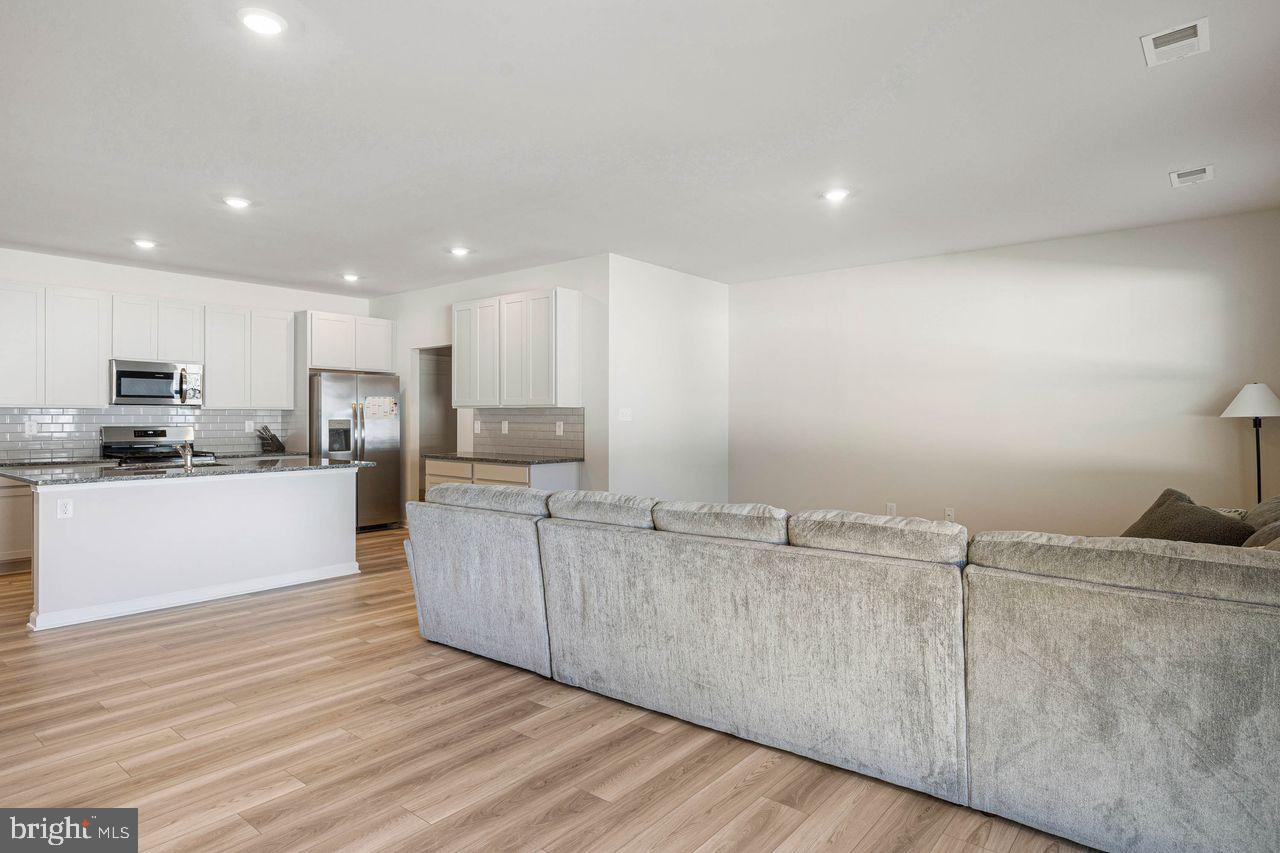 SCHOONER LANDING - Residential