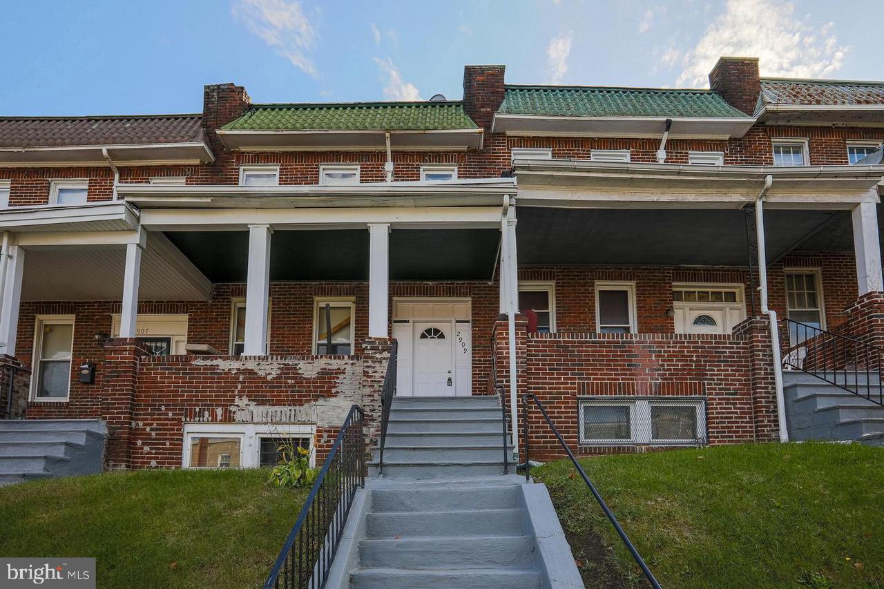 Investment Opportunity! If your looking to start or grow your investment portfolio, this is the property for you. A little sweet equity, will return strong cash flow. Please give the listing agent a call for a showing today.