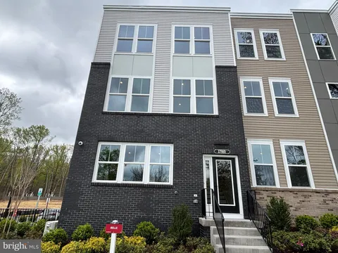 17918 Alicia Avenue, Dumfries, VA MLS: VAPW2092092