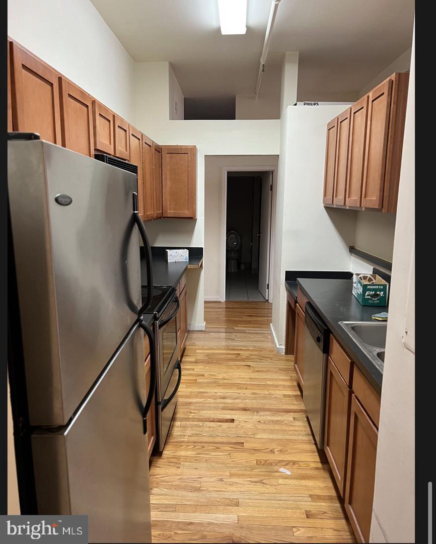 1010 RACE STREET 7J & 7H
